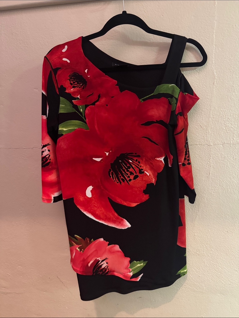 eva varro Black Cold-Shoulder Top with Red Floral Print